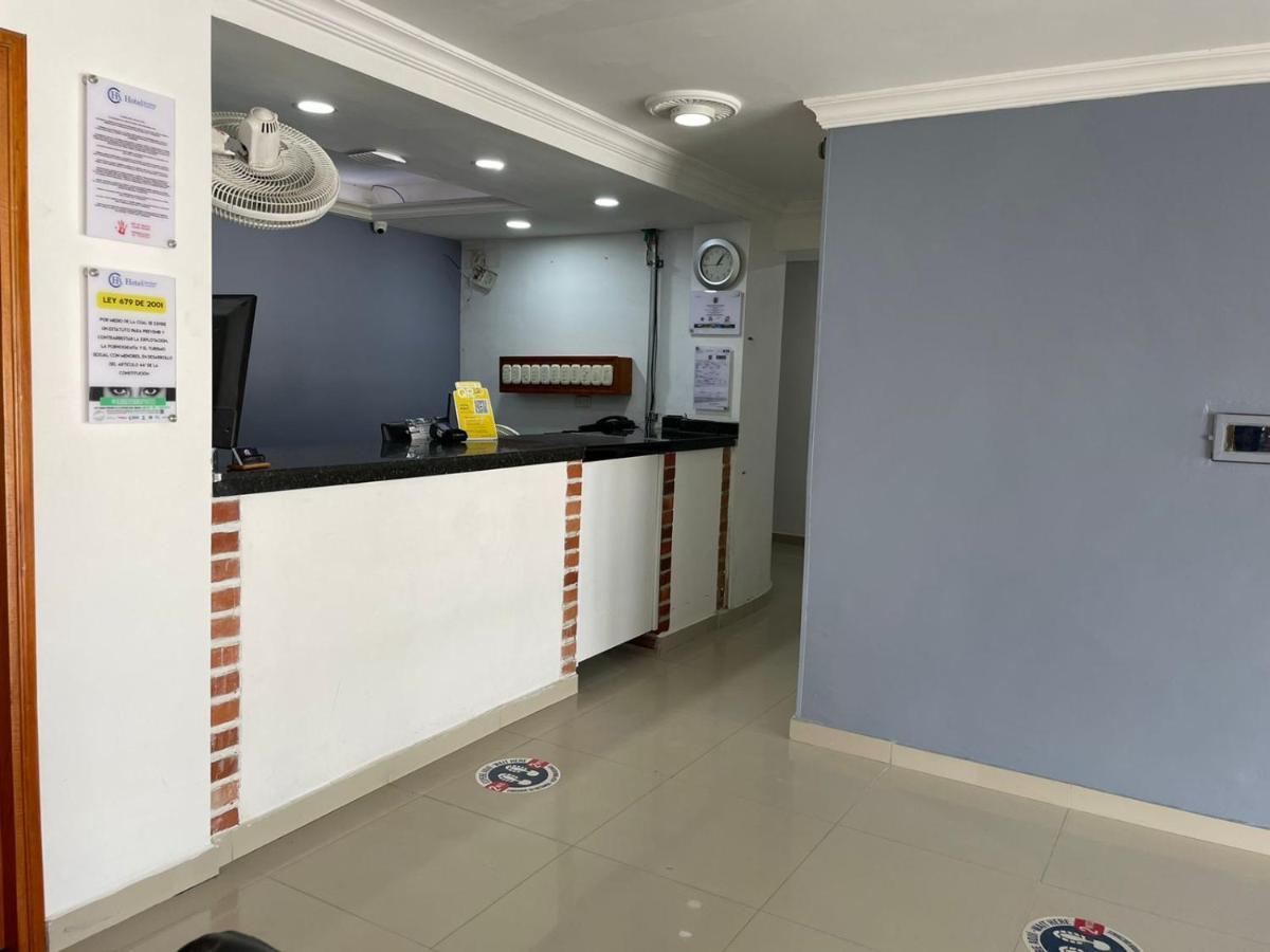 Hotel Aeromar Central Santa Marta  Buitenkant foto